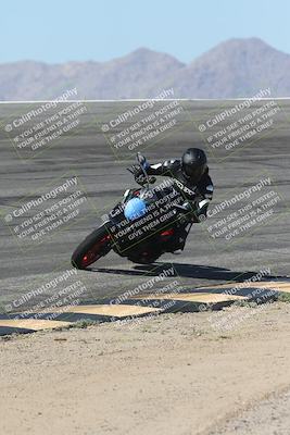 media/Oct-13-2025-Moto Forza (Mon) [[a66d839500]]/4-C Group/Session 2 (Bowl)/